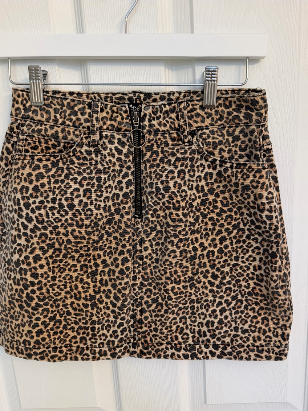 BDG Winter Leopard Print Denim Skirt small urban outfitters zipper Jean